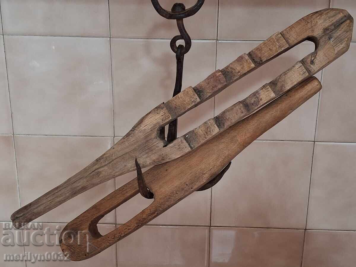 Licitație Bătător vechi de covoare din lemn 2 bucăți bâte din lemn bâtă obiecte din lemn