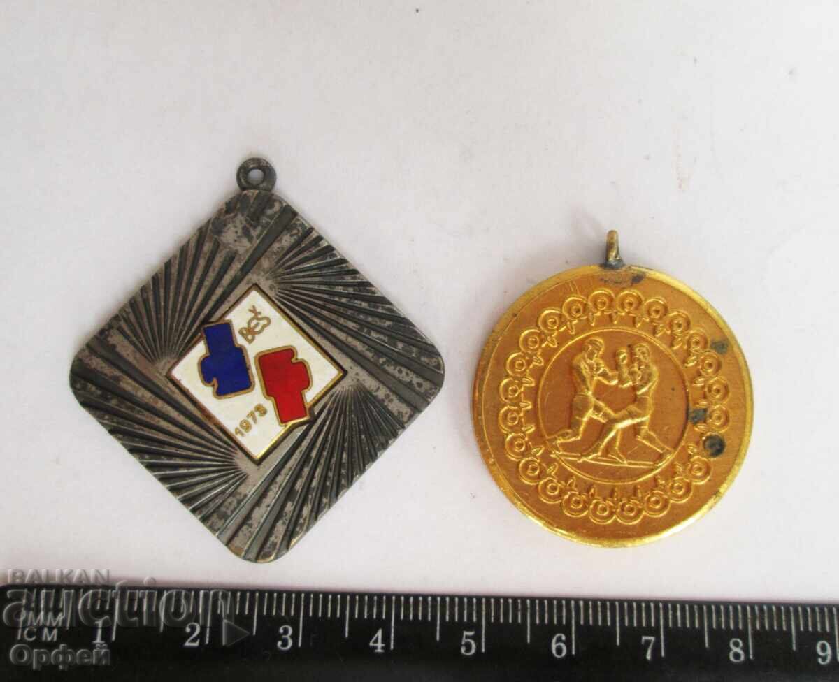 Auction  Lot of 4 old boxing medals boxing medallions