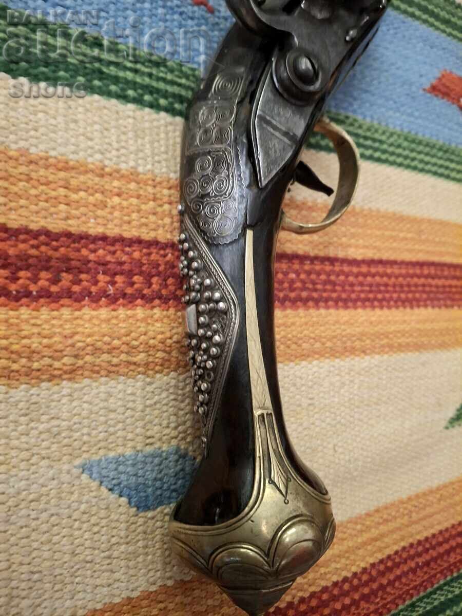 Flintlock pistol, rifle, shishane (a type of rifle), boylia (a type of rifle), flintlock rifle with price € 900.00 | 1760.25 BGN