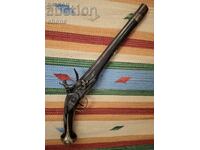Flintlock pistol, rifle, shishane (a type of rifle), boylia (a type of rifle), flintlock rifle