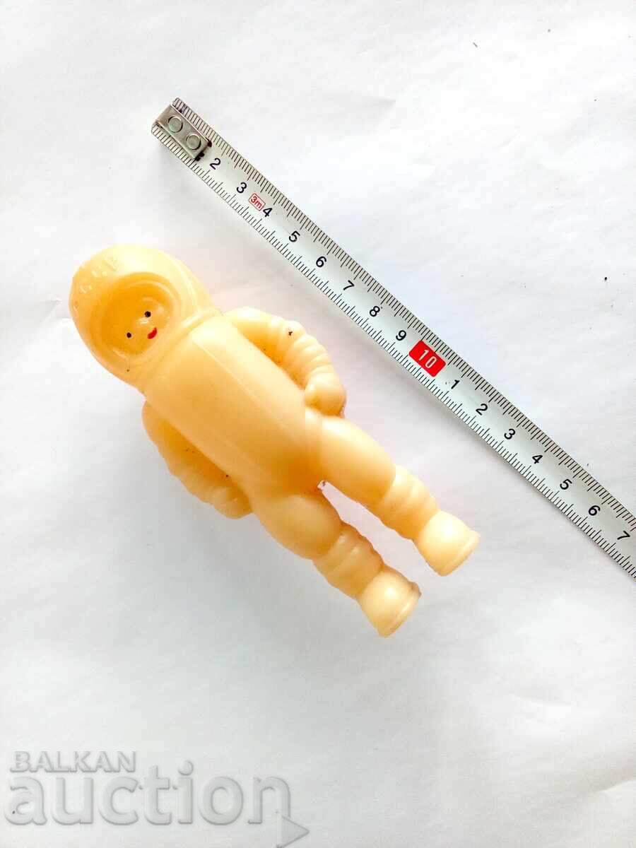 Retro toy from the USSR, cosmonaut - 5