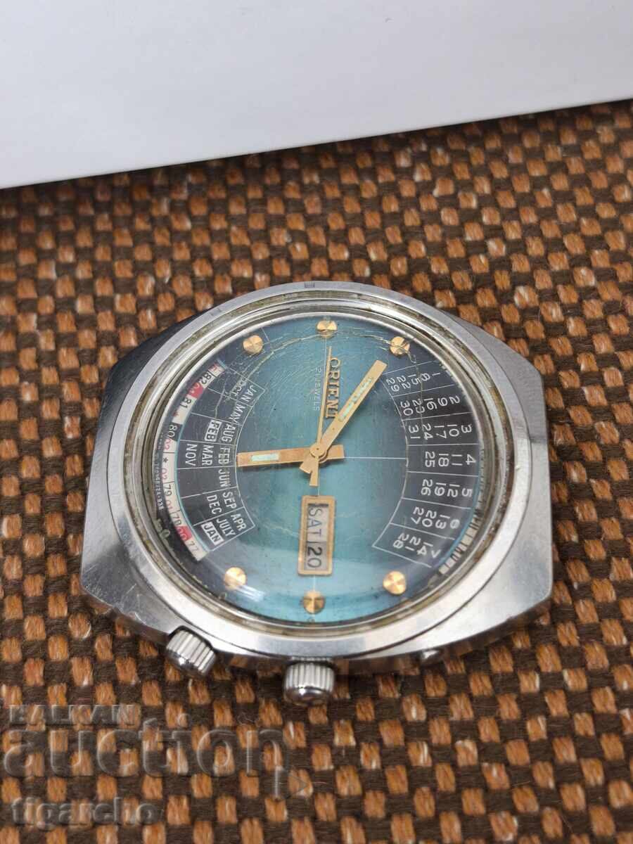 Часовник Orient вечен календар с цена € 119.00 | 232.74 лв.