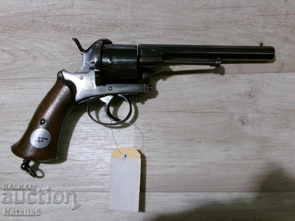 Revolver belgian