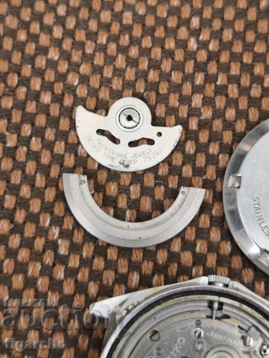 Delivery of SEIKO 5 watch