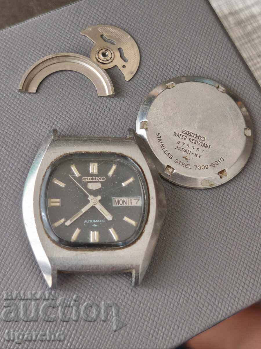 SEIKO 5 watch