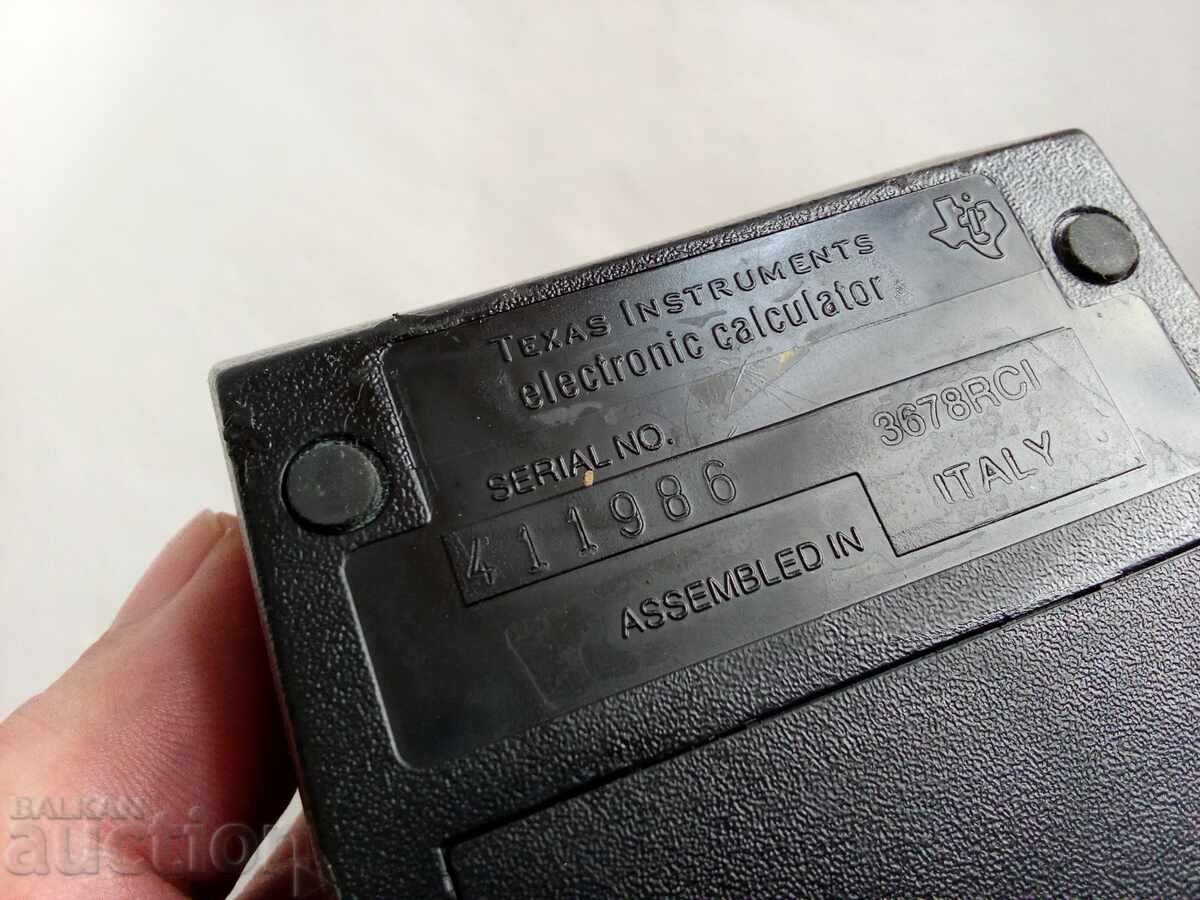 Delivery of Texas Instruments TI-30 calculator from 1976