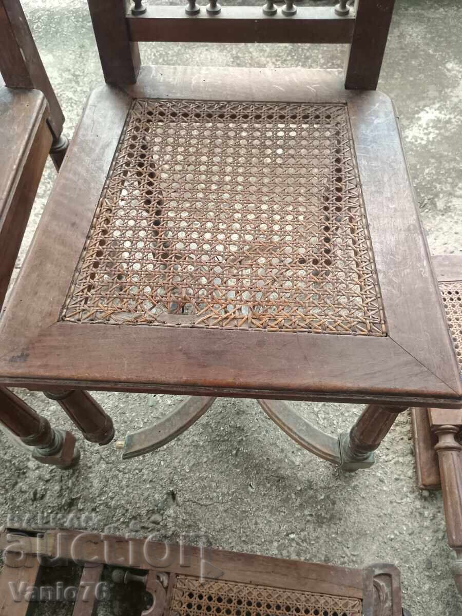Παράδοση Παλιές αντίκες καρέκλες