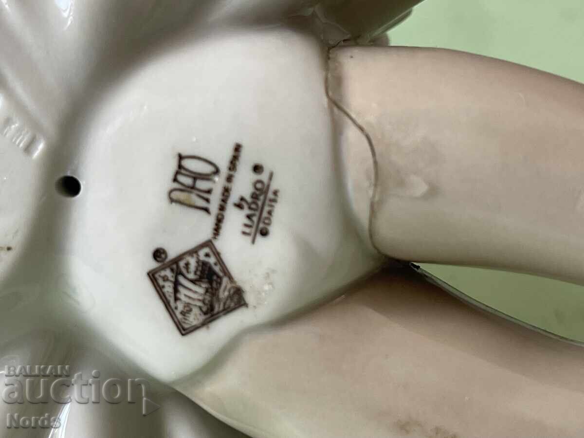 Balerină din porțelan NAO - 5 Balerină din porțelan NAO - 5