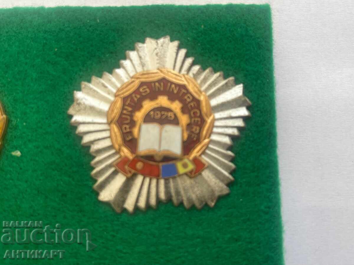 Доставка на Румъния комунизъм 5 броя знаци значки ордени