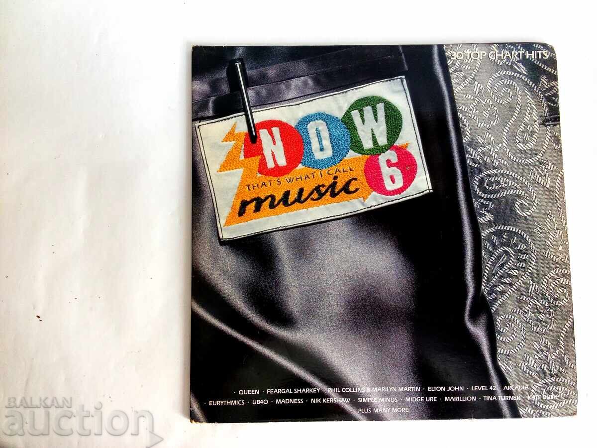 disc de vinil compilație conține 30 de melodii de succes