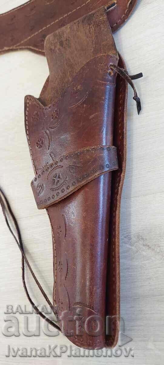 Curea din piele cu toc pentru pistol, pentru cunoscători Curea din piele cu toc pentru pistol, pentru cunoscători