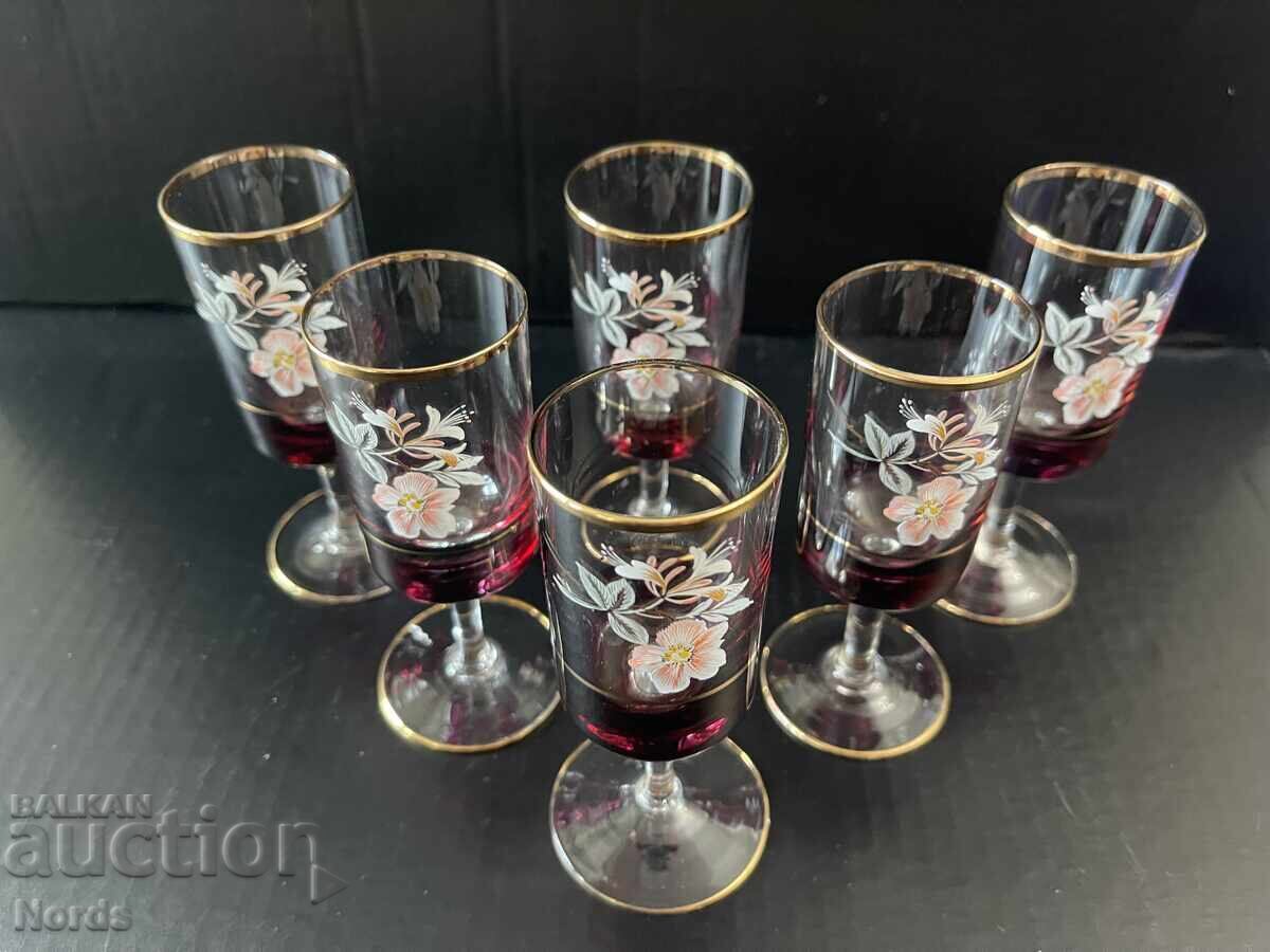 Licitație Frumos set pentru băuturi alcoolice Licitație Frumos set pentru băuturi alcoolice