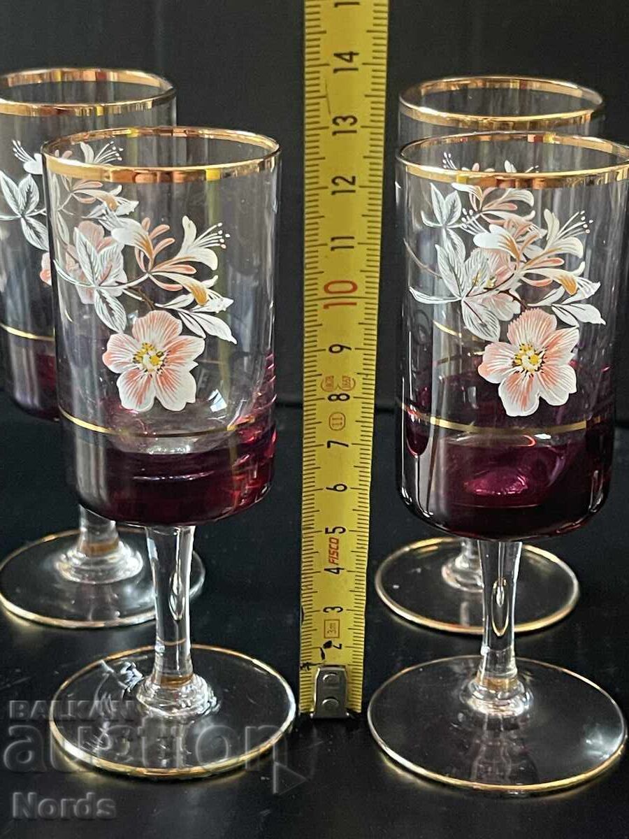 Frumos set pentru băuturi alcoolice - 5 Frumos set pentru băuturi alcoolice - 5