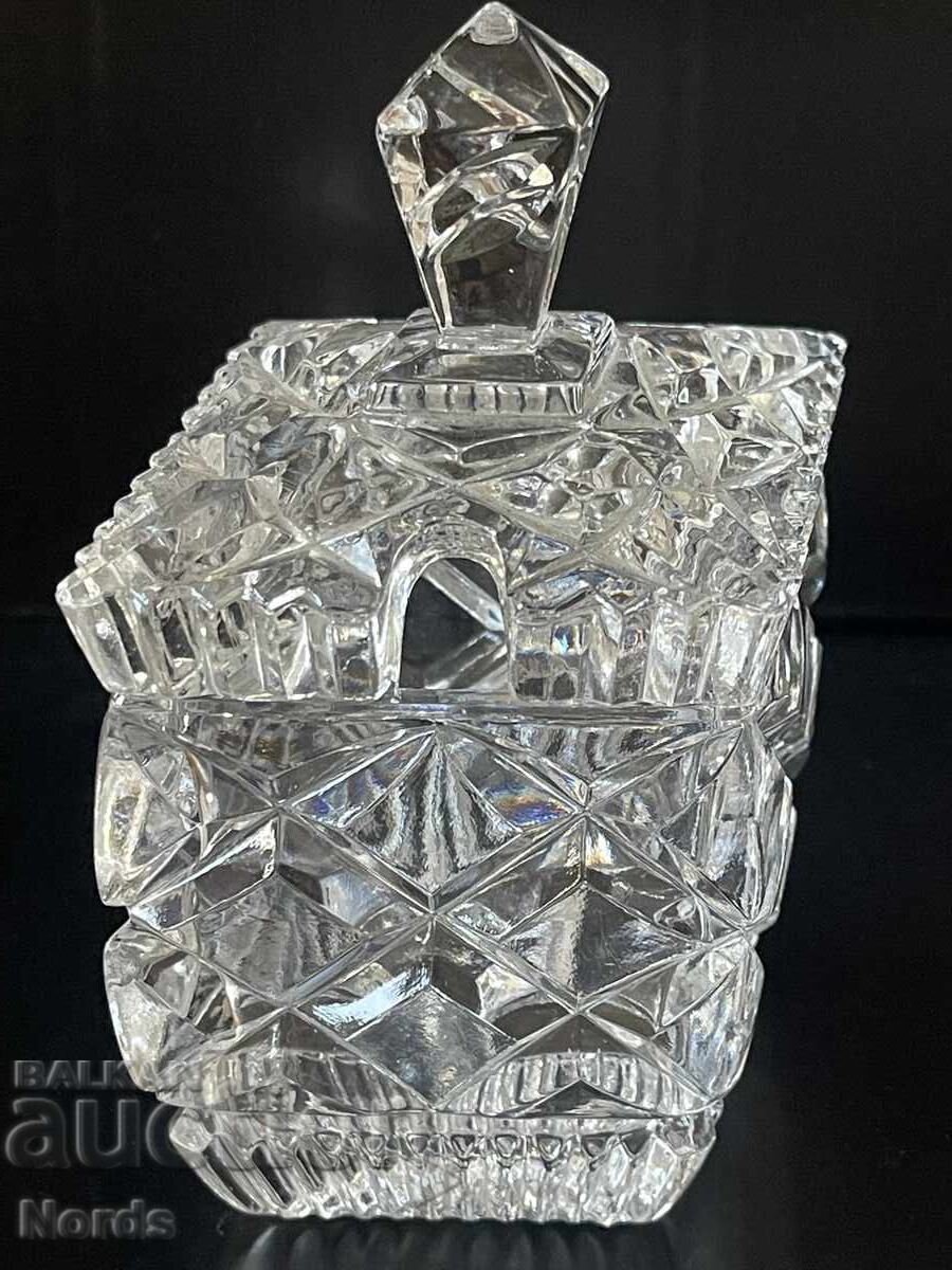 Licitație Zaharnițe frumoase din cristal Licitație Zaharnițe frumoase din cristal