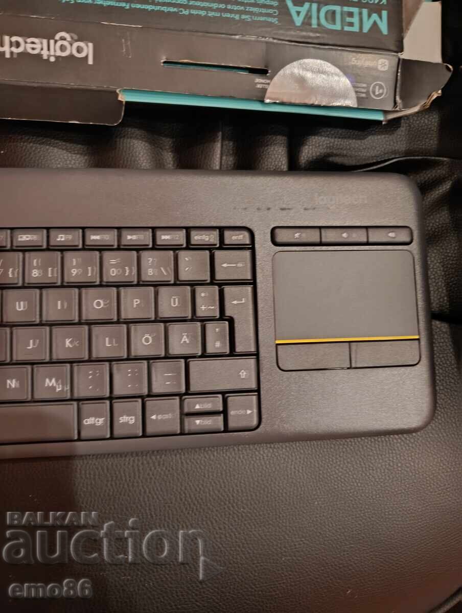 Παράδοση Πληκτρολόγιο Logitech με touchpad