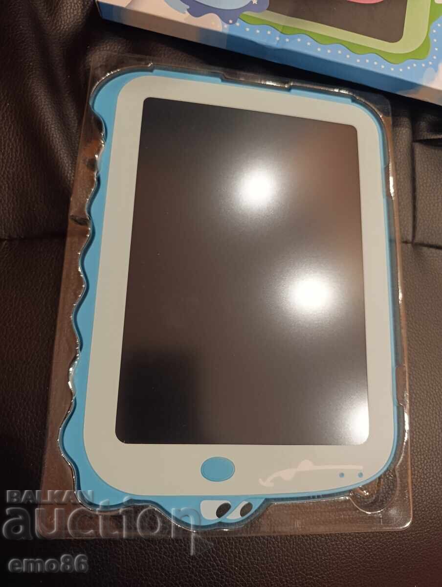 Tablă de desen albastră cu preț € 1.00 | 1.96 BGN