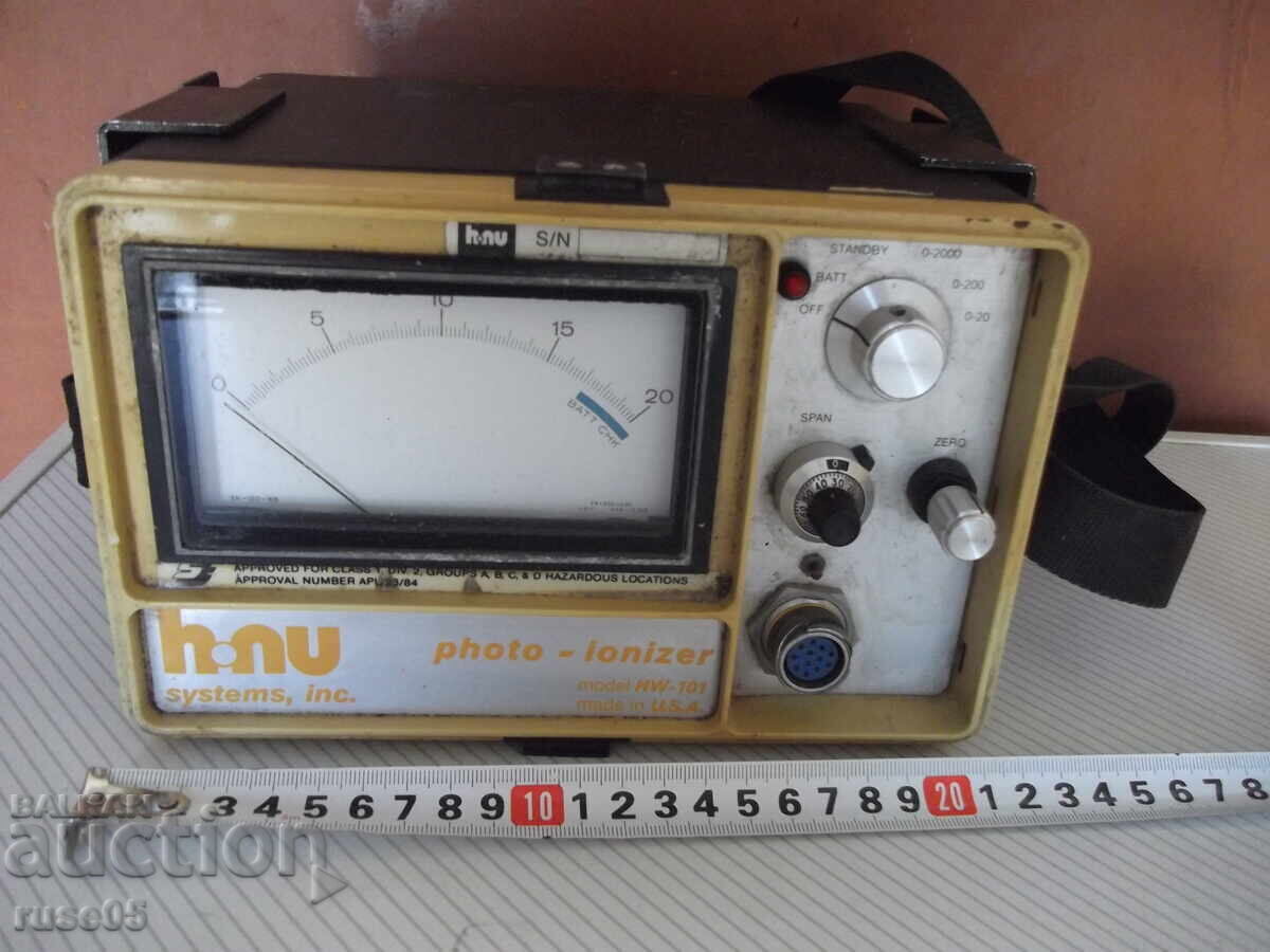 Detector fotoionizant "HNU - HW-101"
