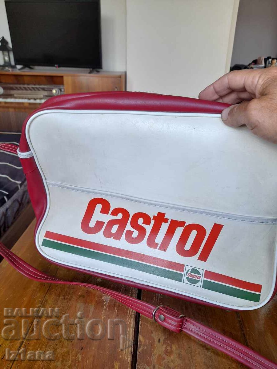 Παράδοση Παλιά τσάντα Castrol