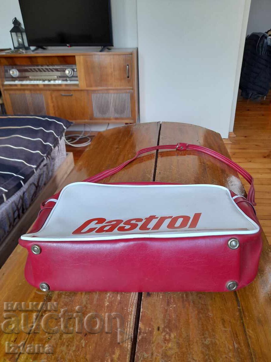 Παλιά τσάντα Castrol