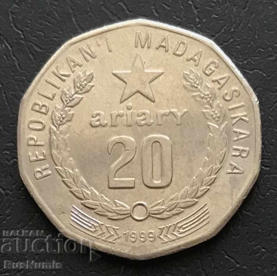 Мадагаскар. 20 ариари 1999 г. с цена € 4.00 | 7.82 лв.
