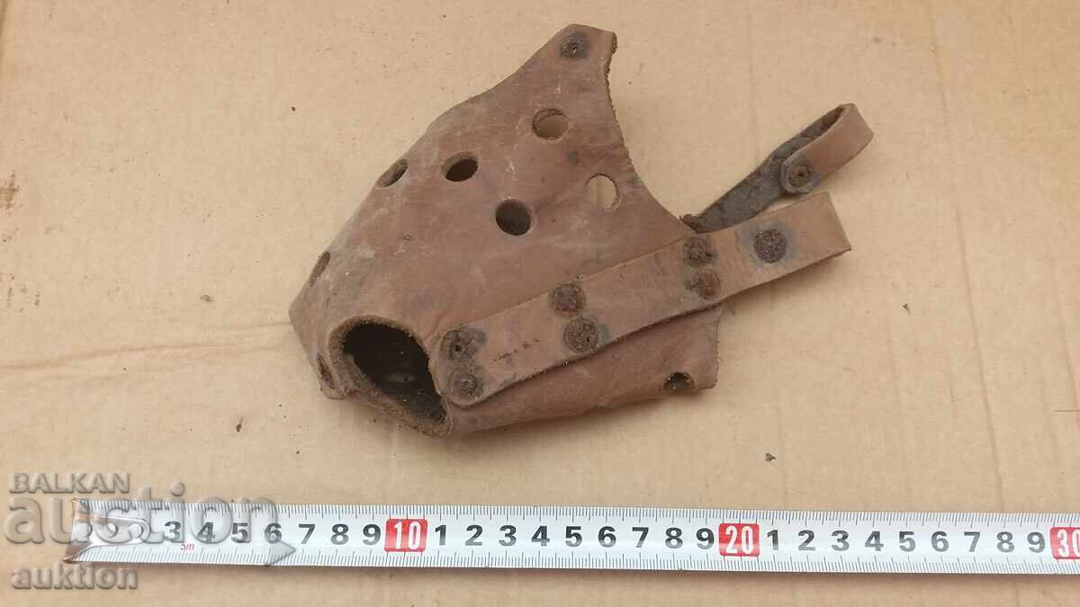 LEATHER DOG MUZZLE