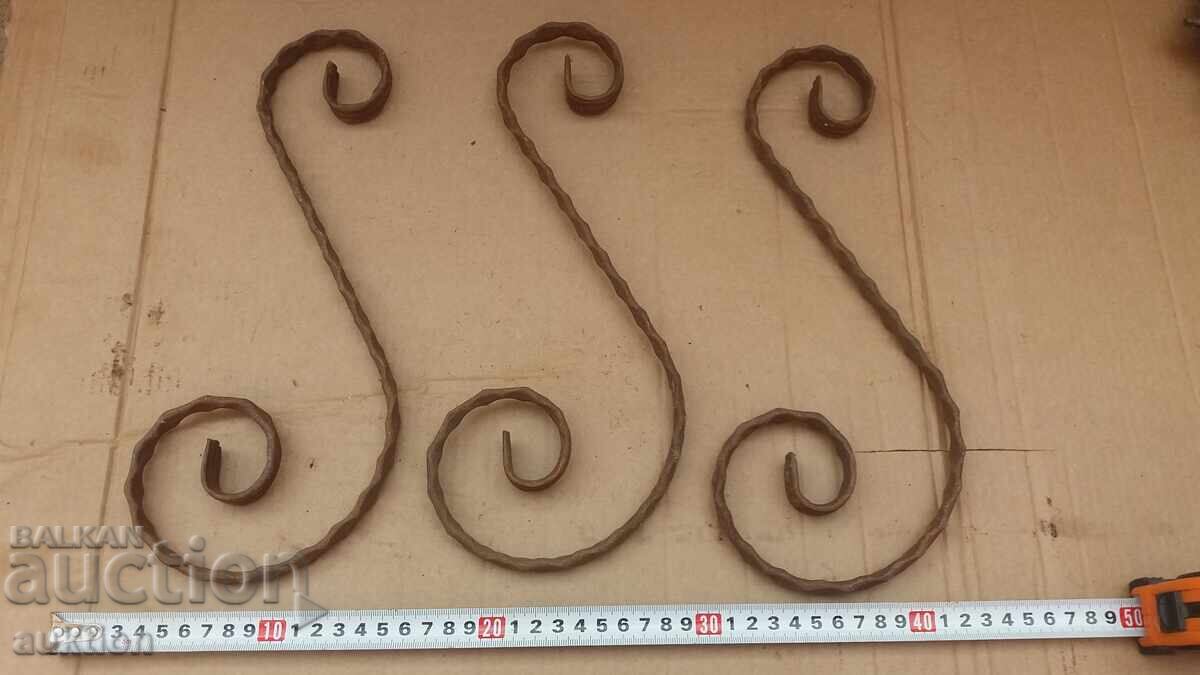 SOLID METAL ORNAMENTS FOR FENCE GATE 3 PIECES with price € 4.99 | 9.76 BGN