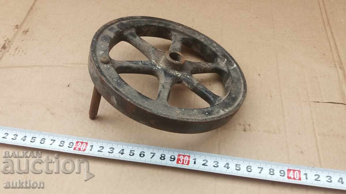 VECHE ROATĂ MANUALĂ DE MAȘINĂ - RENAȘTERE - 5