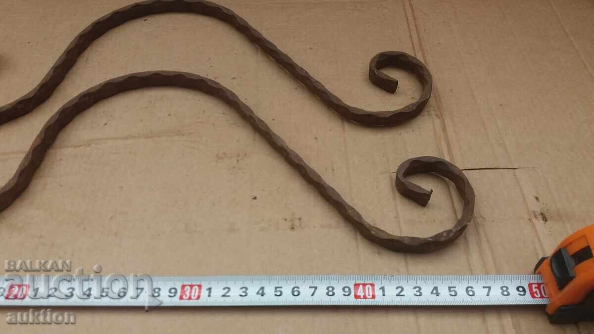 Delivery of WROUGHT IRON ORNAMENTS FROM GATE, FENCE