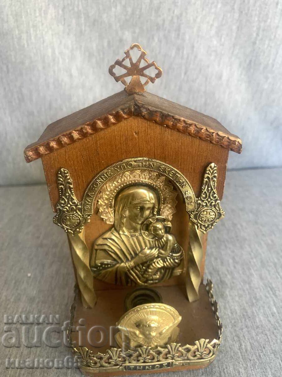 дървен домашен иконостас икона с цена € 15.00 | 29.34 лв.