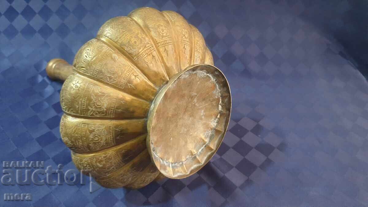 Старинен бронзов съд - 5