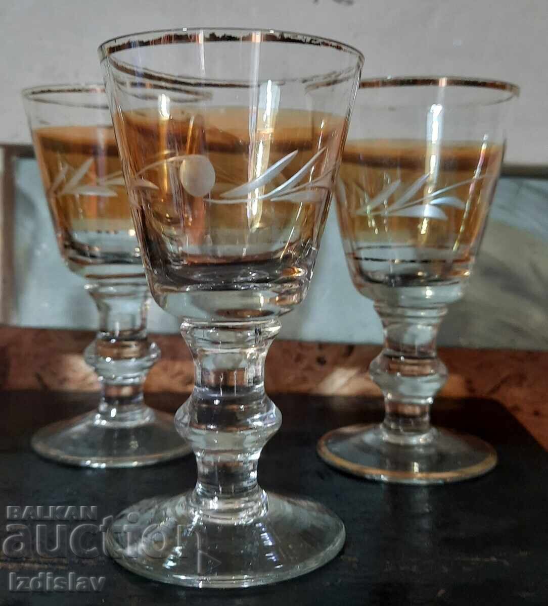 6 pahare vechi pentru lichior cu preț € 30.00 | 58.68 BGN