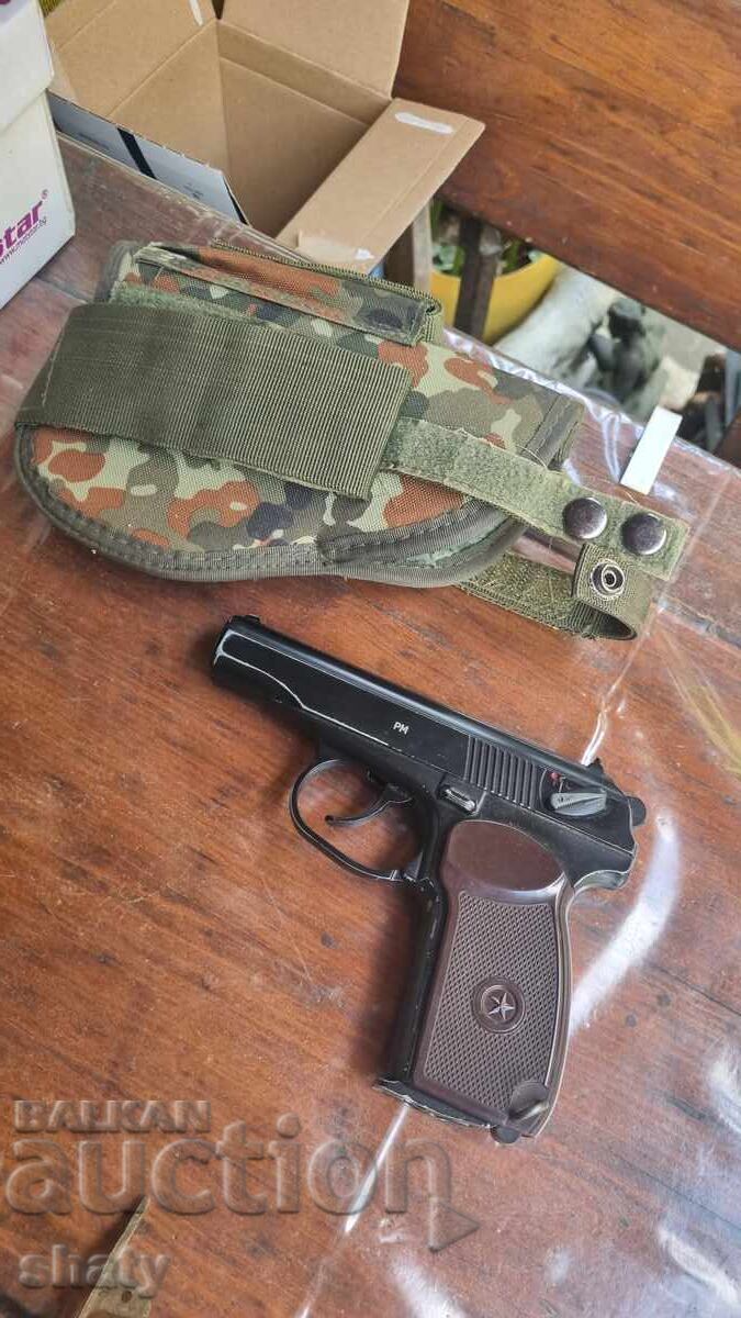 Makarov pistol with gas cylinder and BBs