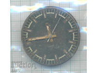 clock mechanism 143
