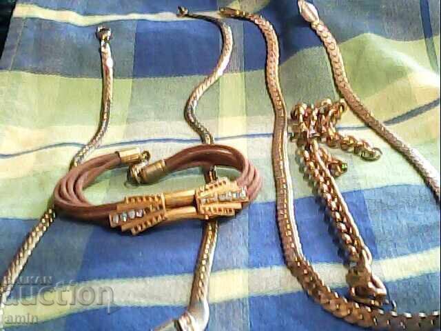 Delivery of Lot of gold-plated jewelry approx. 150g
