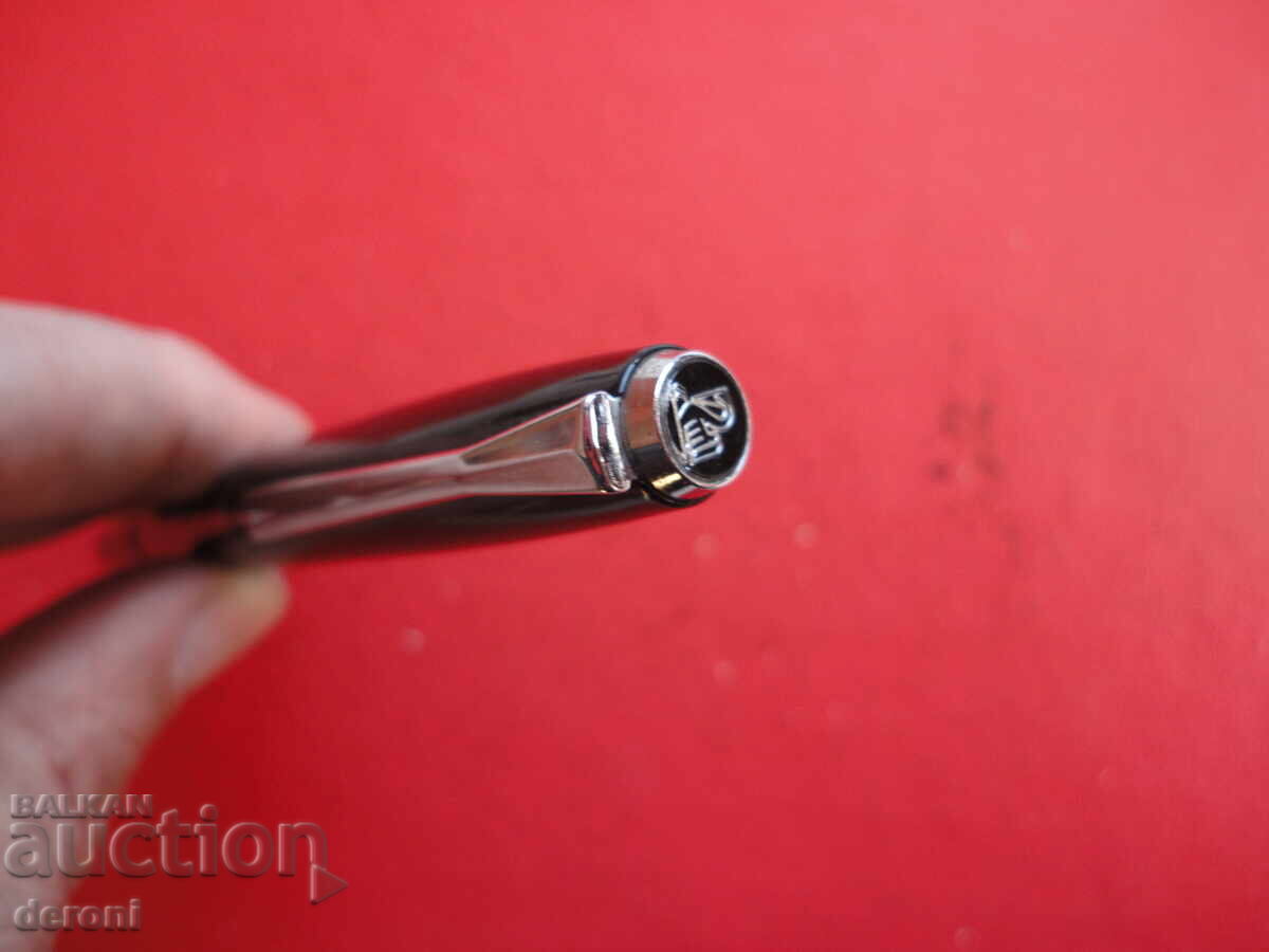 Pen Pelikan Germania cu preț € 20.00 | 39.12 BGN Pen Pelikan Germania cu preț € 20.00 | 39.12 BGN