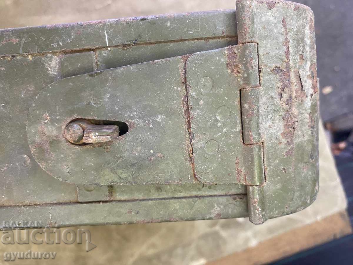 Παράδοση Μεταλλικό κουτί
