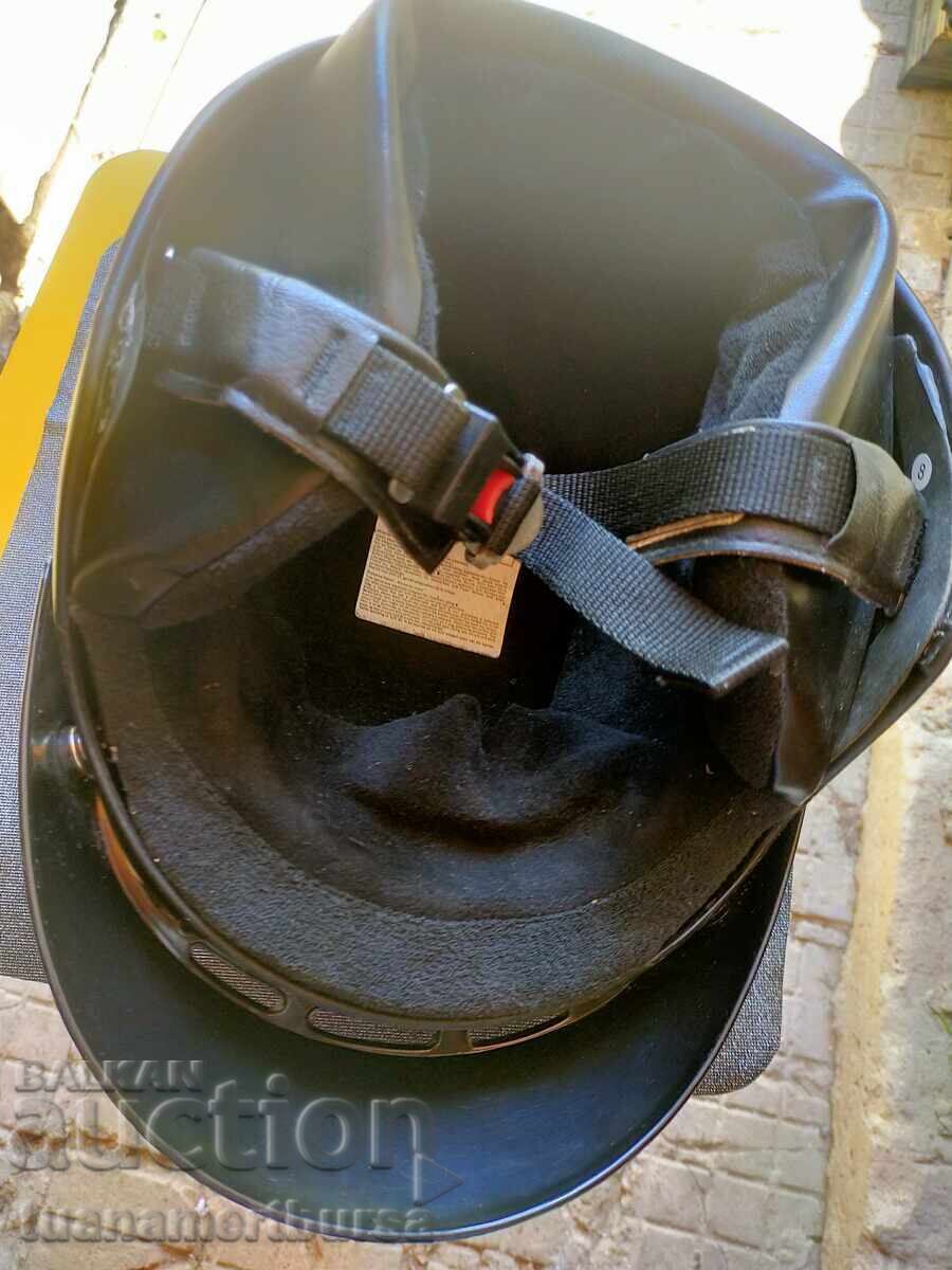 Safety helmet - 6