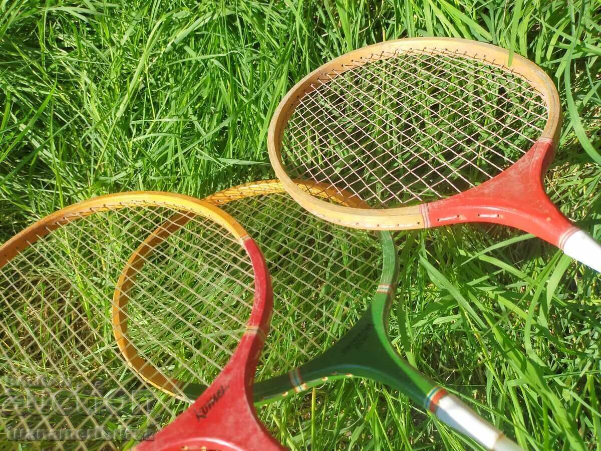 Delivery of wooden rackets