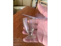 PAHAR PENTRU RAKIA VECHI STICLĂ ORNAMENTE DIN PERIOADA SOCIALISTĂ-50 ML