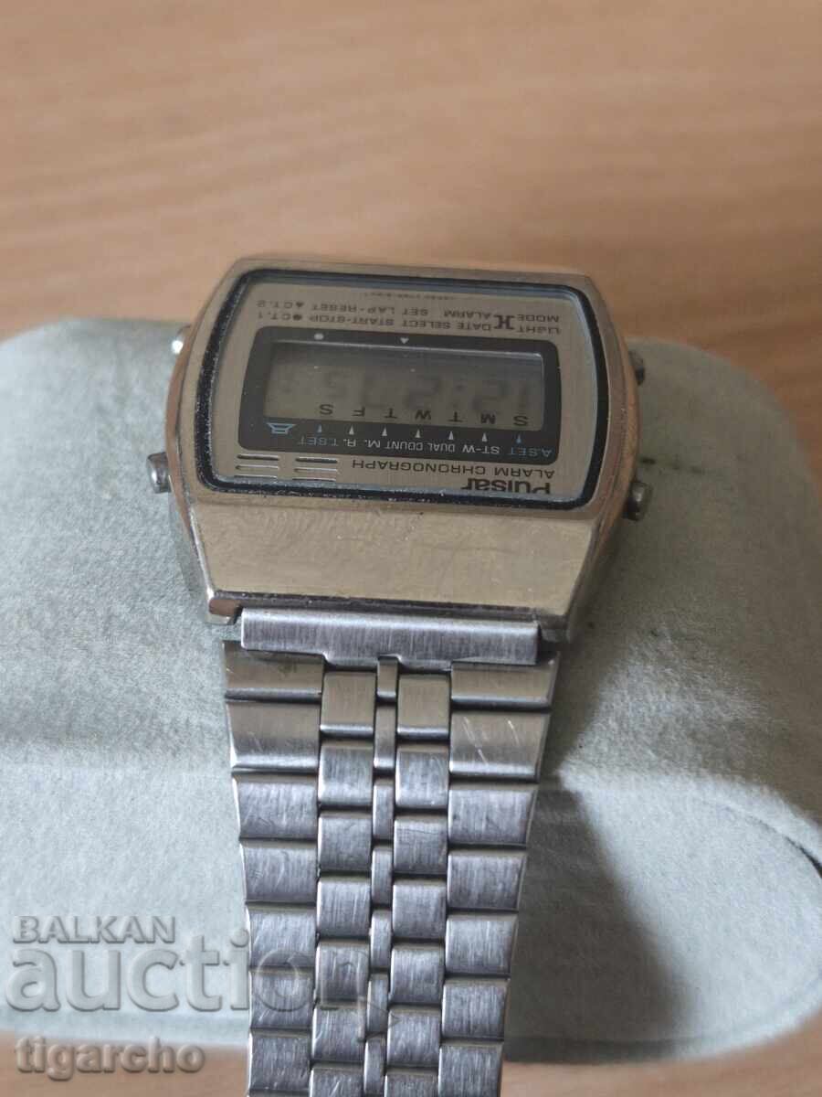 Auction  Pulsar watch