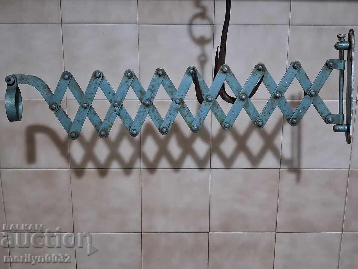 Livrarea Mecanism extensibil de la o lampă industrială mobilă (felinar)