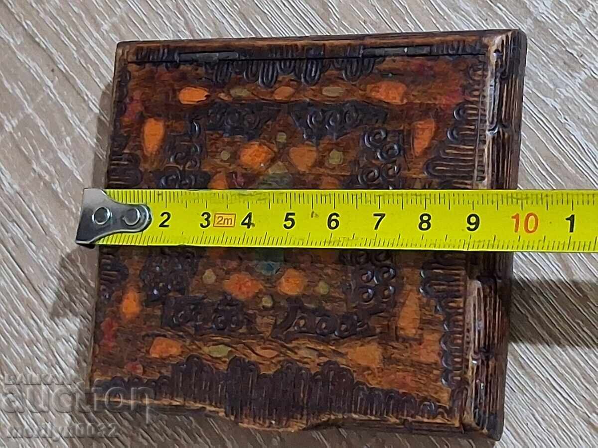 Livrarea Veche tabacheră din lemn pirogravat, cutie, țigară