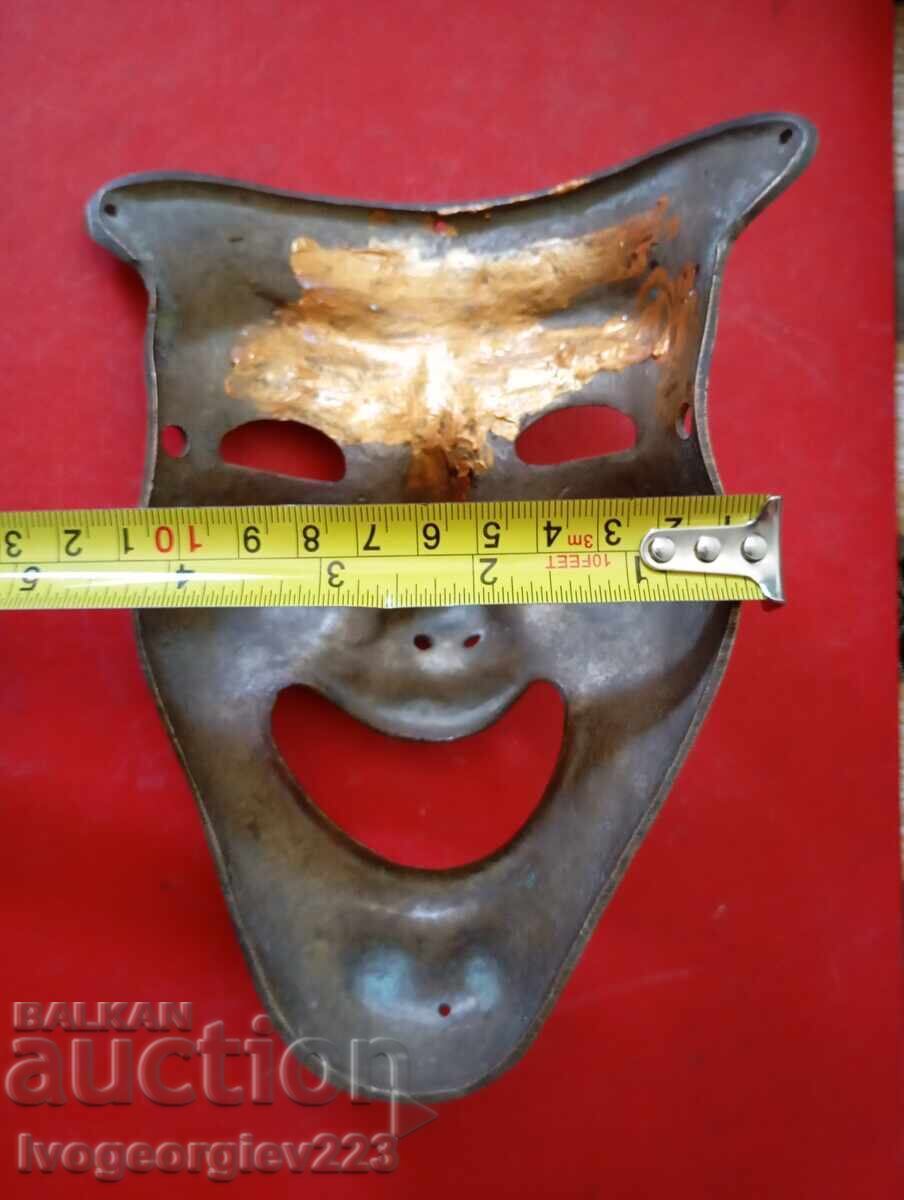 Ορειχάλκινη μάσκα με τιμή € 18.00 | 35.21 BGN