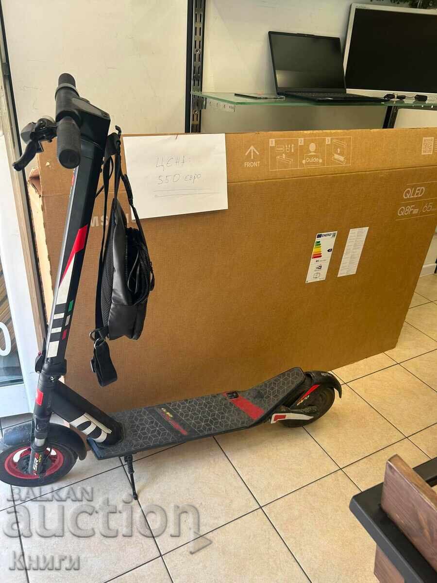 Електрическа тротинетка Aprilia ESR2 Evo, 500W, Автономност