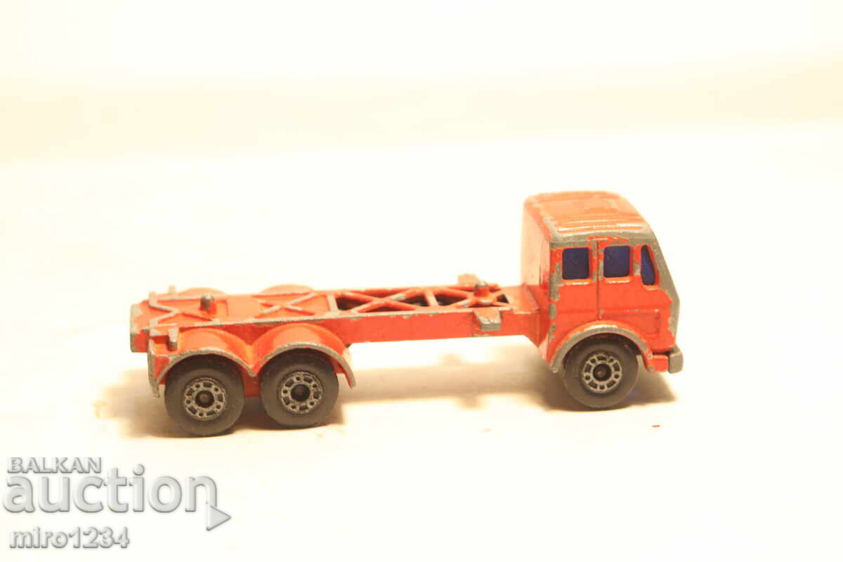 Доставка на MATCHBOX   КАМИОН   КОЛИЧКА  МОДЕЛ