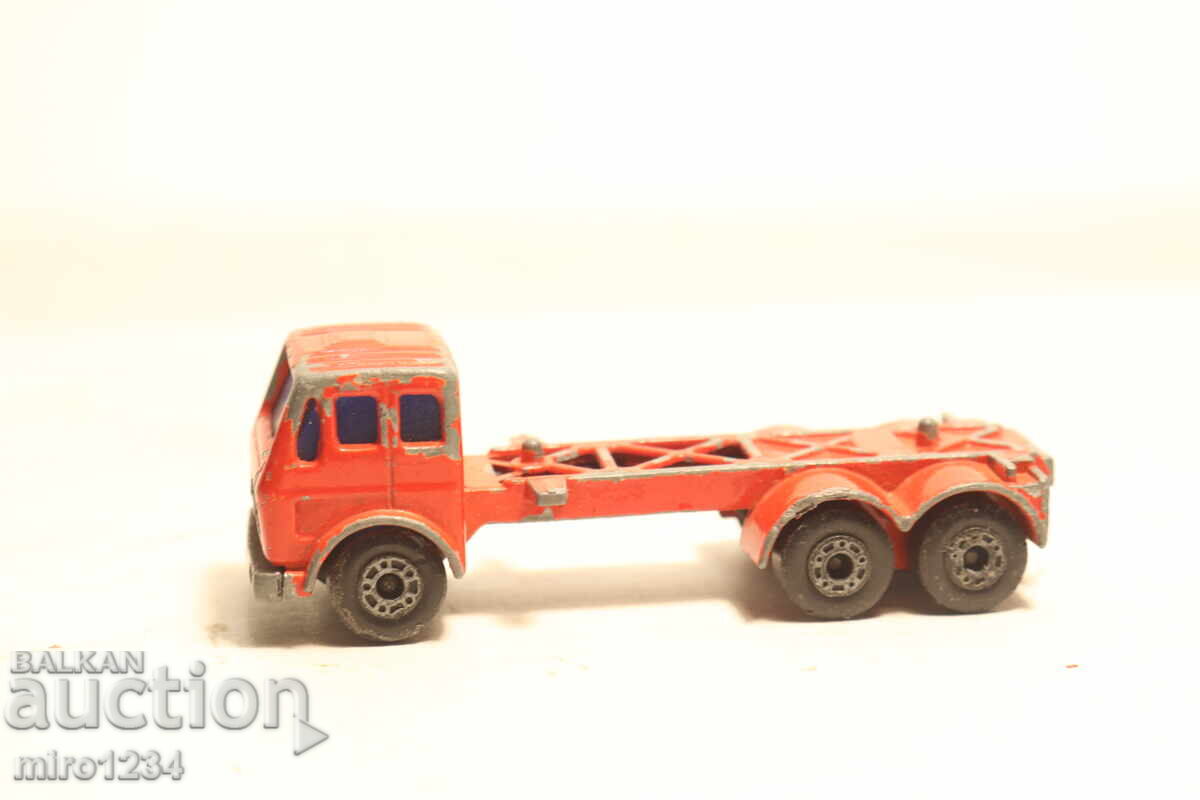 MATCHBOX   КАМИОН   КОЛИЧКА  МОДЕЛ