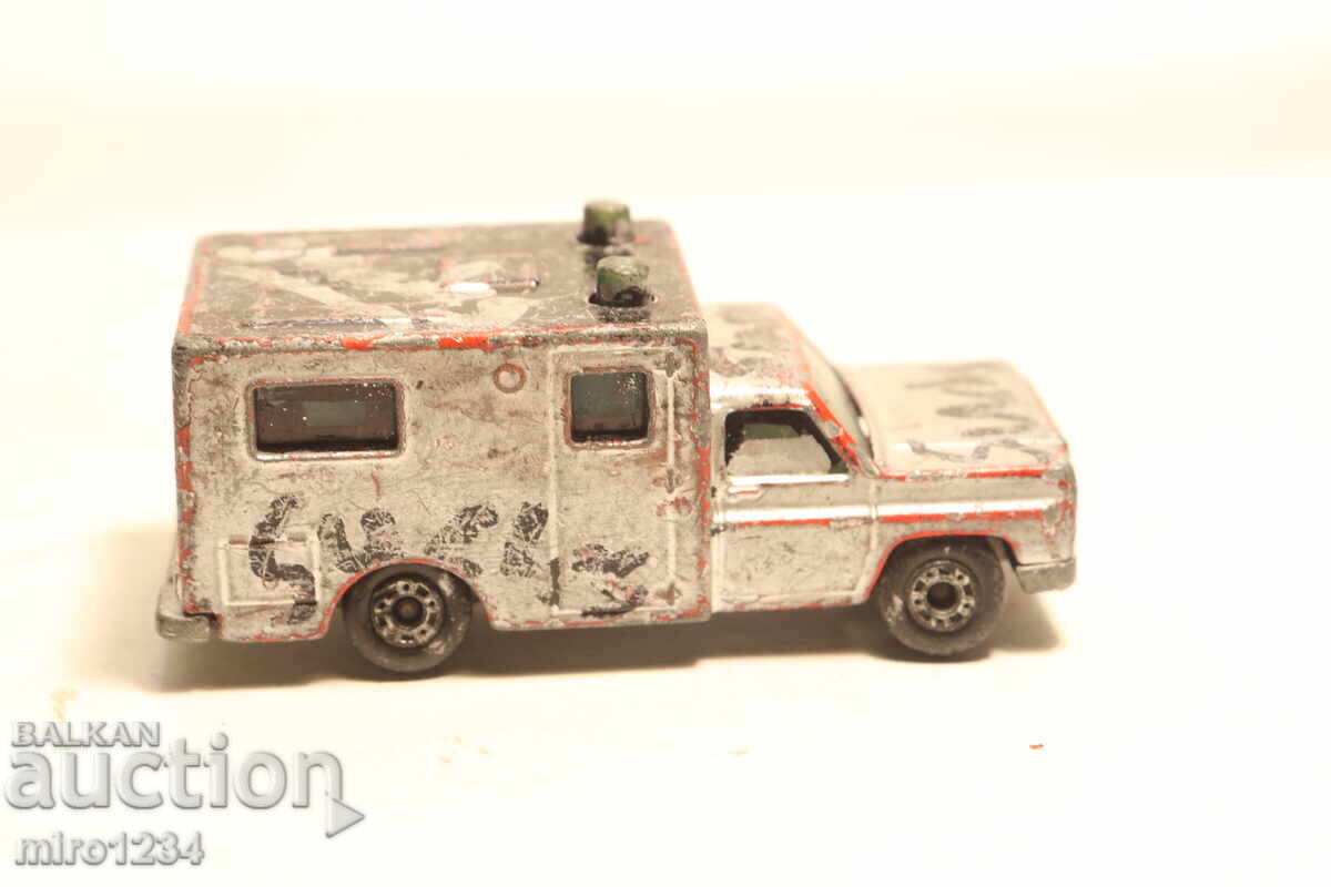 Доставка на MATCHBOX  ЛИНЕЙКА   КАМИОН   КОЛИЧКА  МОДЕЛ