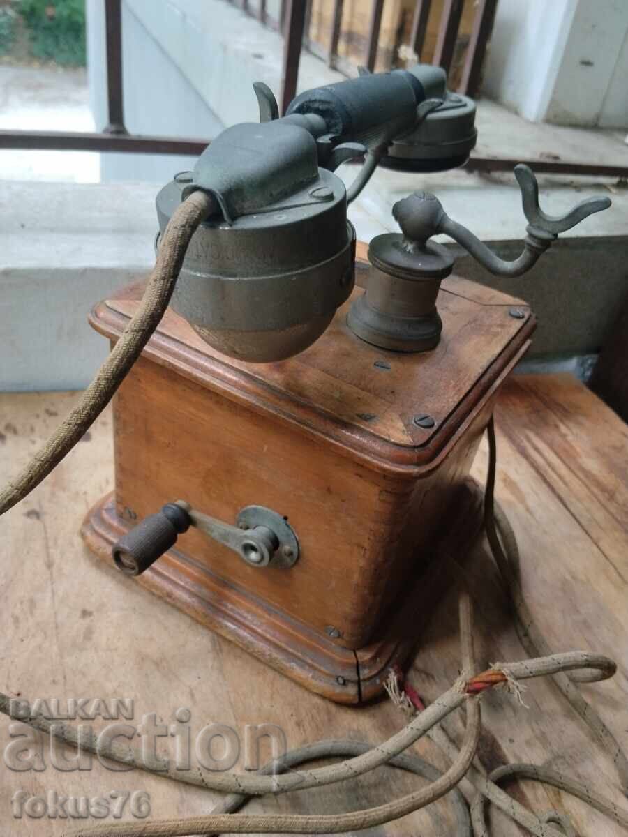 Telefon francez vechi din lemn cu manivelă, anii 1910 cu preț € 290.00 | 567.19 BGN