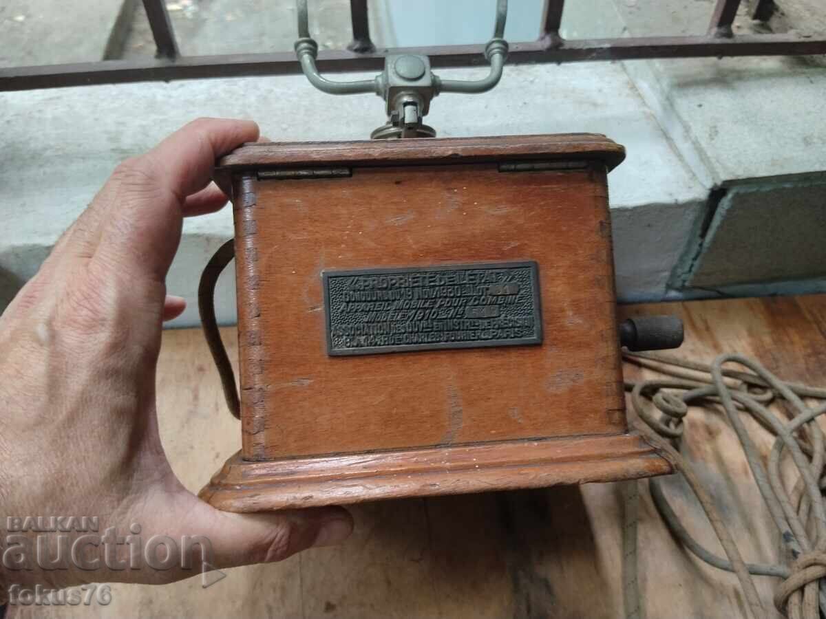 Licitație Telefon francez vechi din lemn cu manivelă, anii 1910