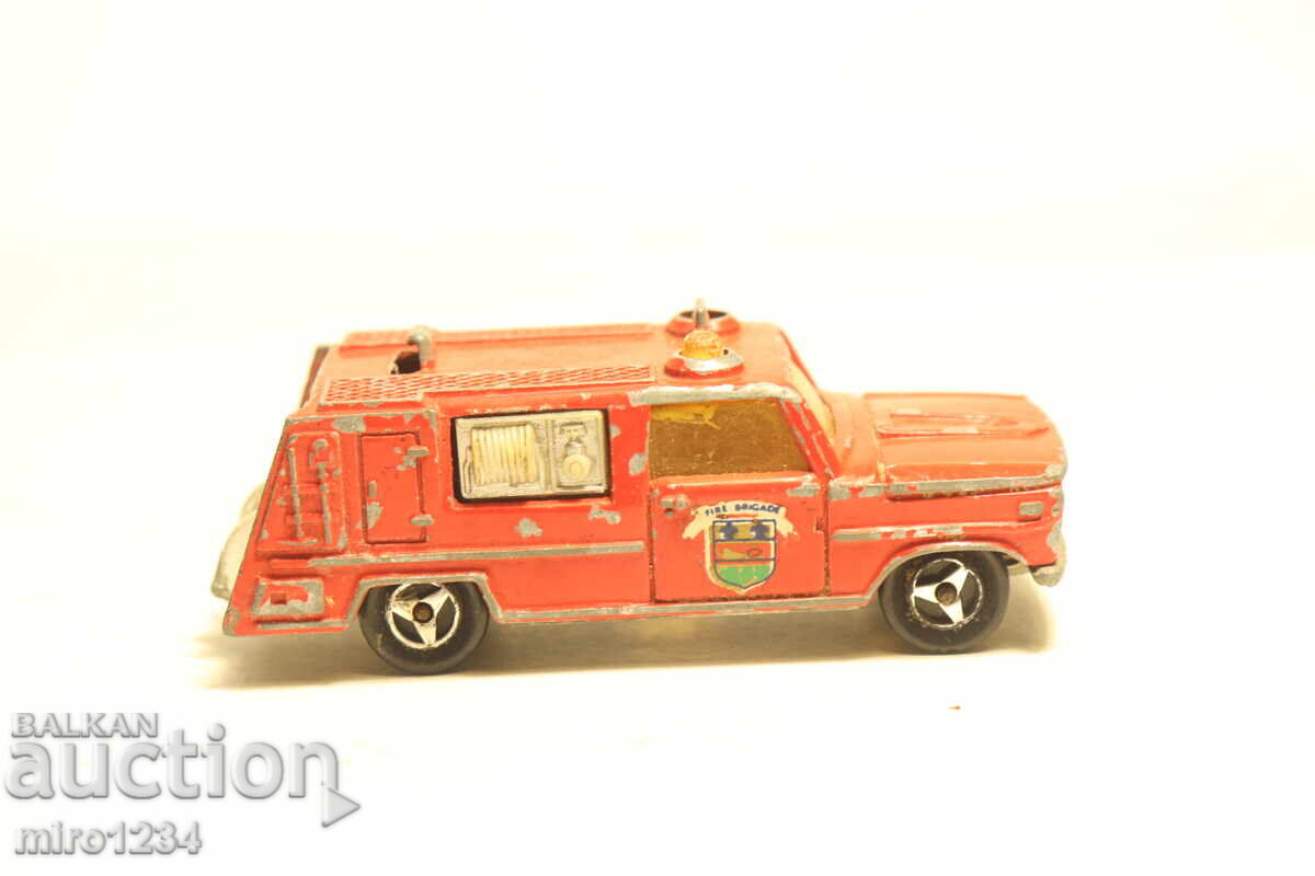 Доставка на 1/64 ??  MAJORETTE    ПОЖАРНА   КОЛИЧКА    МОДЕЛ